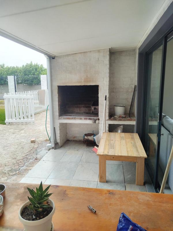 To Let 3 Bedroom Property for Rent in Onrus Western Cape